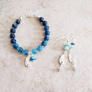 Ombre Sea Blue! Matched Bracelet + Earring Set! Silver Flip Flops & Blue Agates!